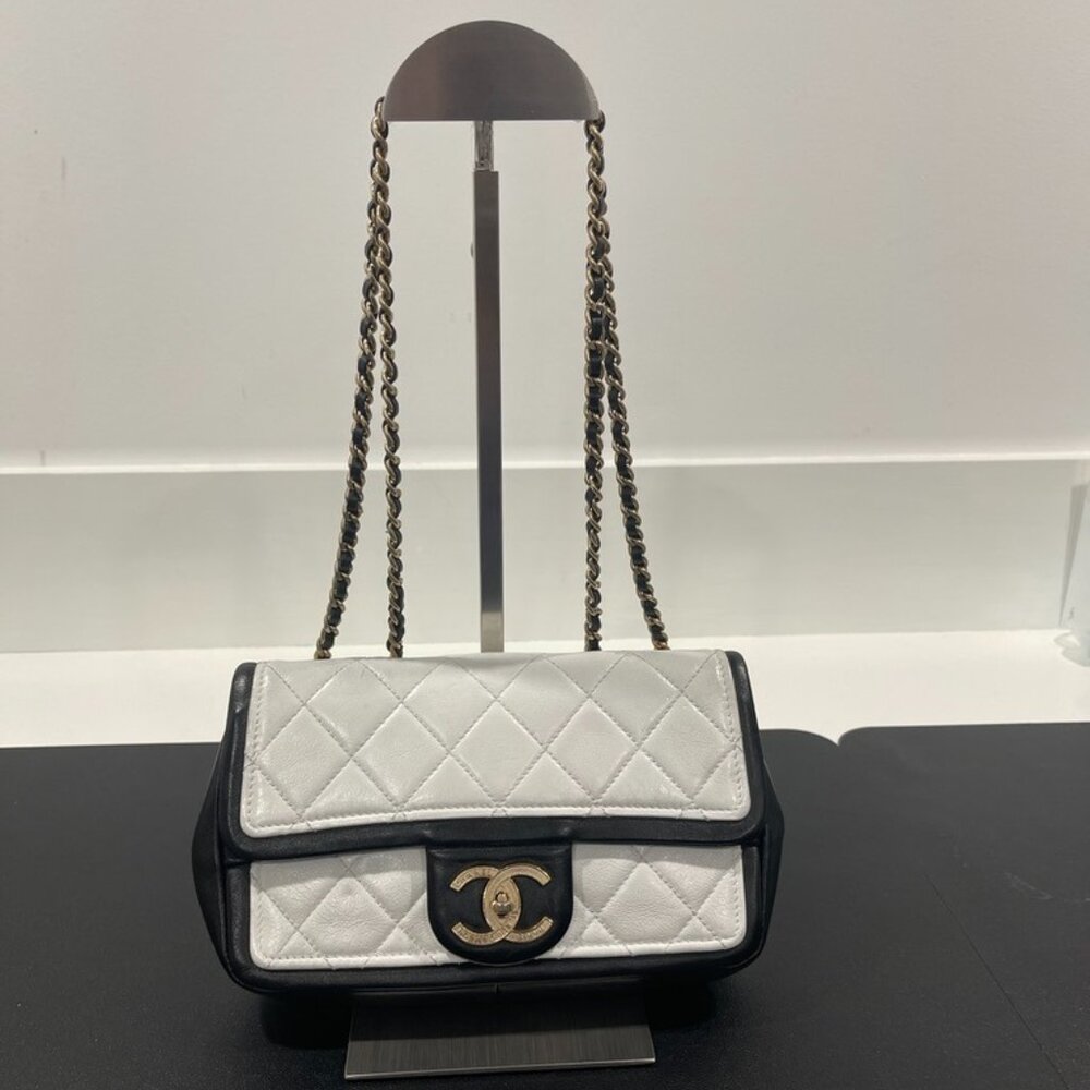 Chanel Single Flap Black/White Shoulder Bag (JB1054)